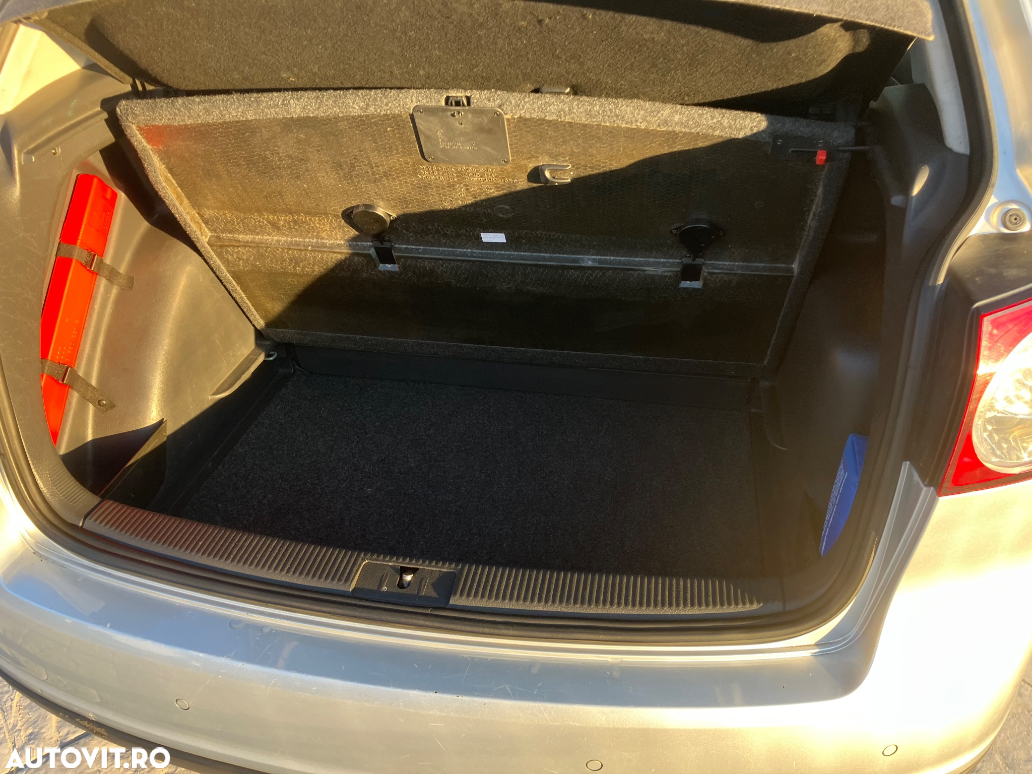 Volkswagen Golf Plus 1.9 TDI Goal - 14