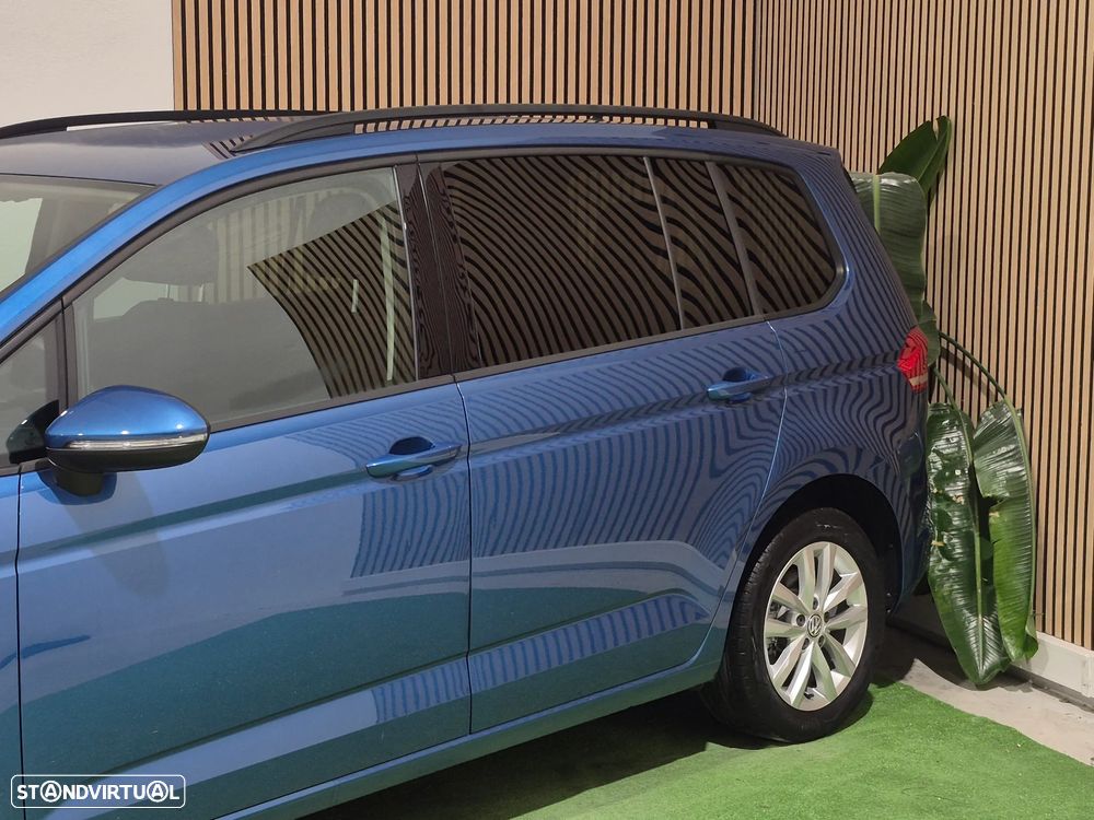 VW Touran 1.6 TDI Highline DSG - 4
