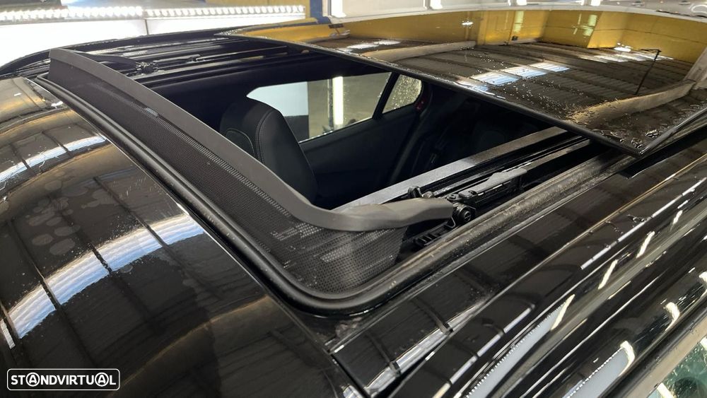 Peugeot e-2008 GT - 13