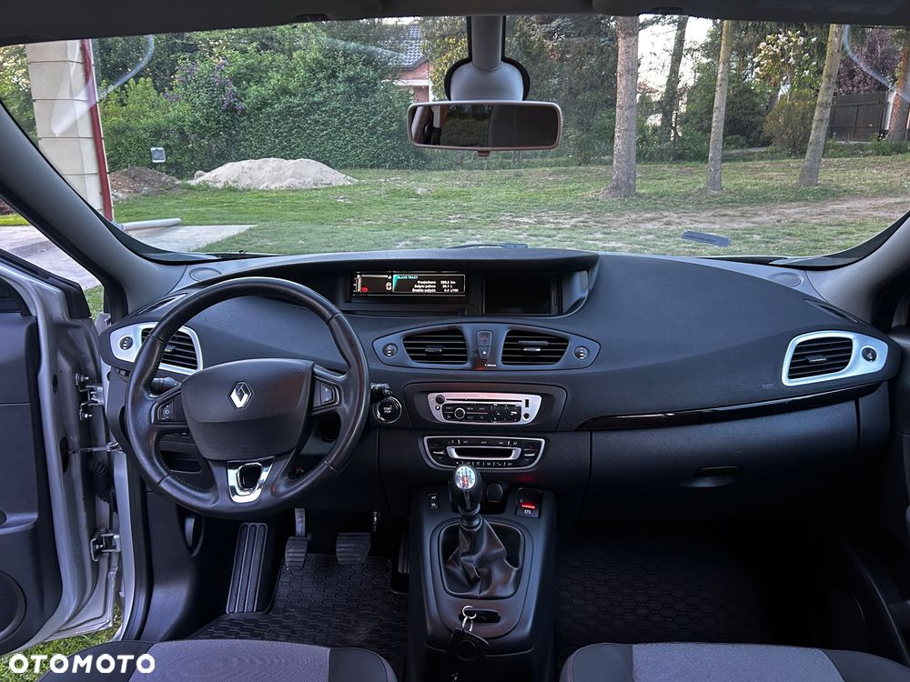 Renault Scenic 1.5 dCi Life - 11