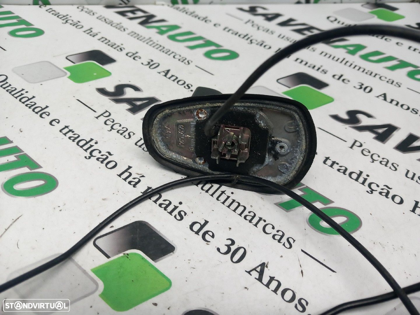 Base Antena Mercedes-Benz C-Class (W204) - 2