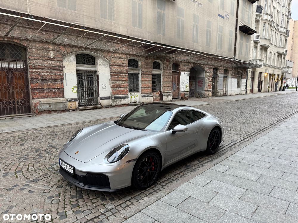 Porsche 911 Carrera T-Hybrid 4 GTS - 2
