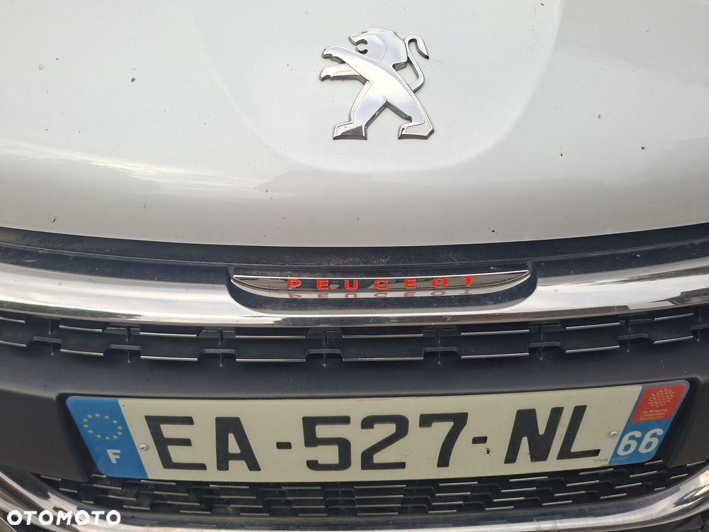 Peugeot 208 1.2 PureTech Allure S&S - 16