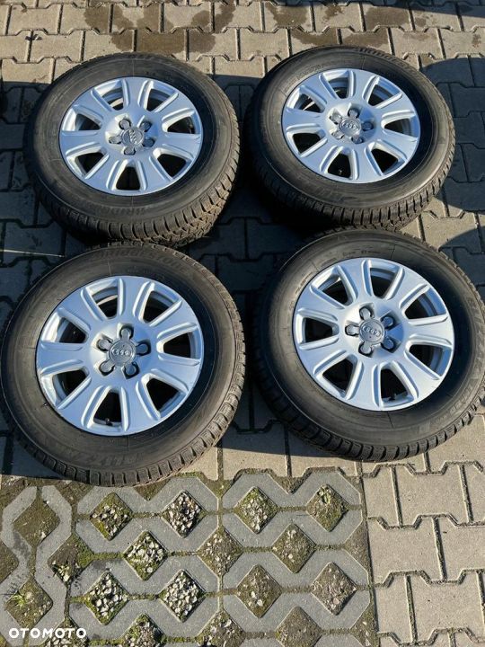 Całe koła Zima Bridgestone 215/65R16  8U0601025Q