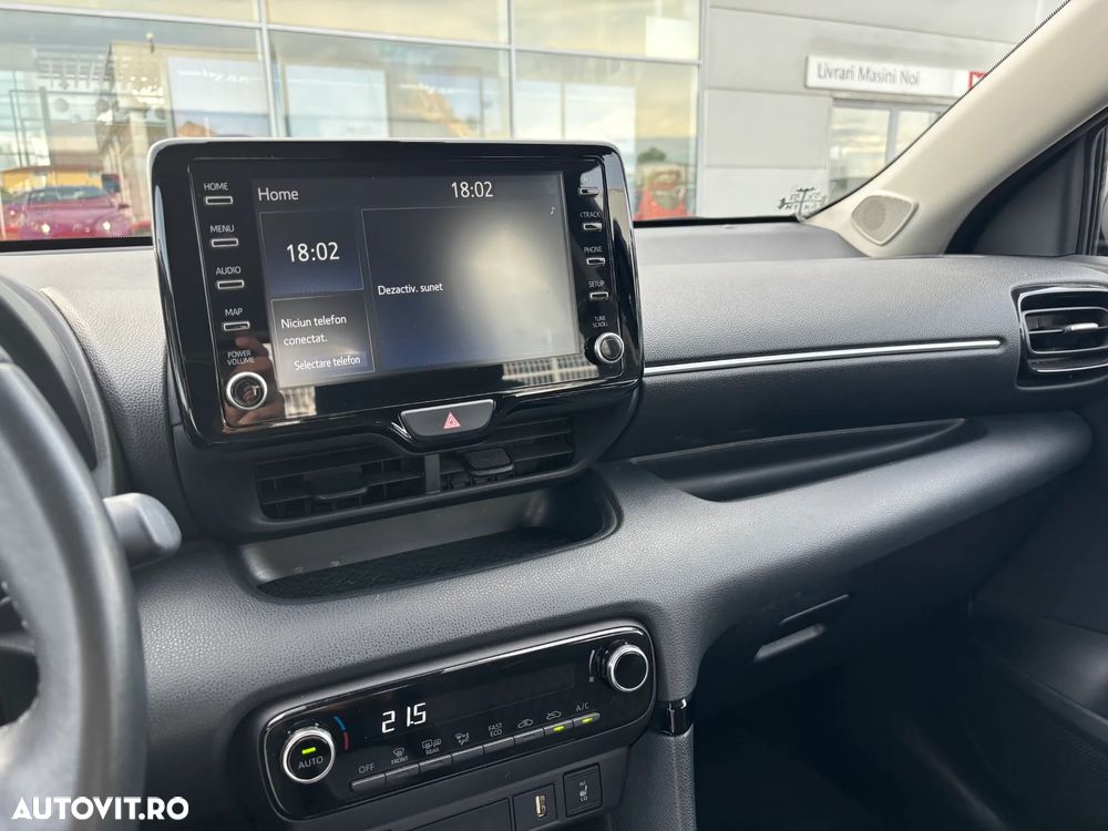 Toyota Yaris 1.5 VVT-i HSD Dynamic - 17