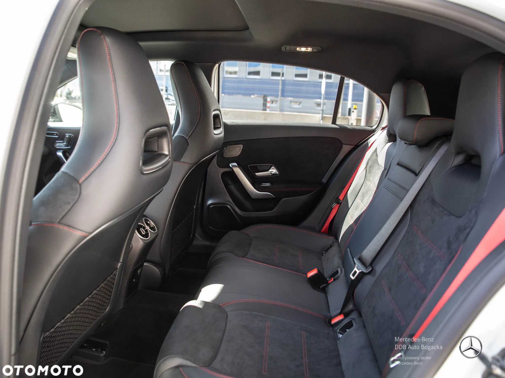 Mercedes-Benz Klasa A 35 AMG 4-Matic 8G-DCT - 12