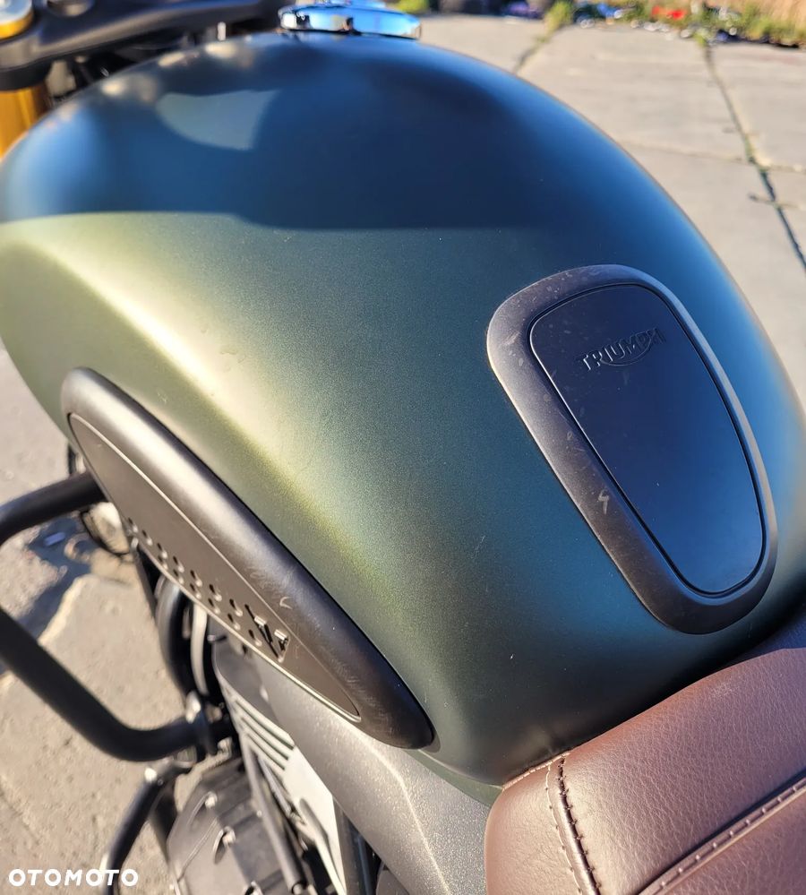 Triumph Scrambler - 11