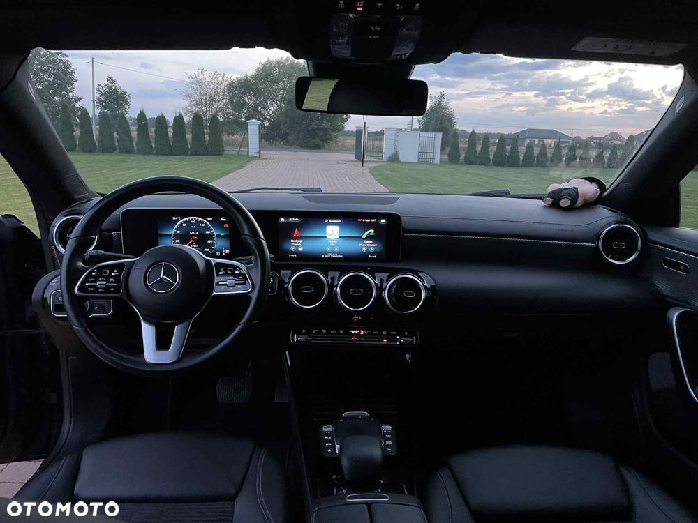 Mercedes-Benz CLA 180 d 7G-DCT - 13