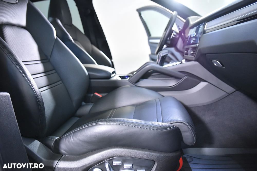 Porsche Cayenne - 11