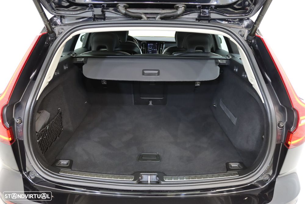 Volvo V60 2.0 D4 Momentum Plus Geartronic - 17