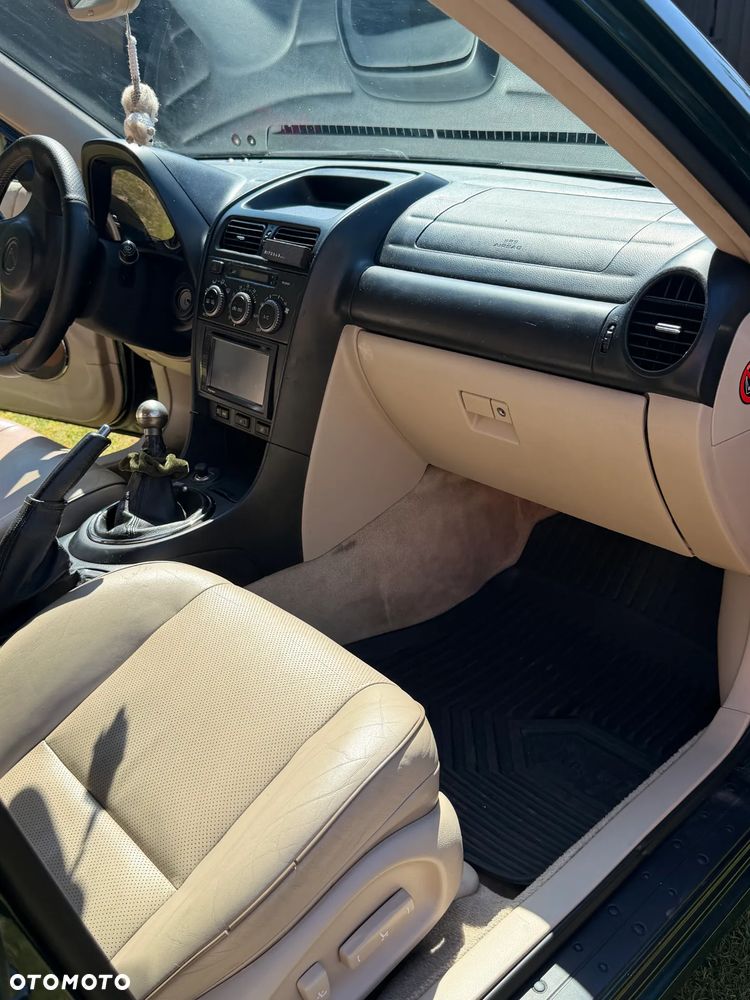 Lexus IS 200 Prestige - 25