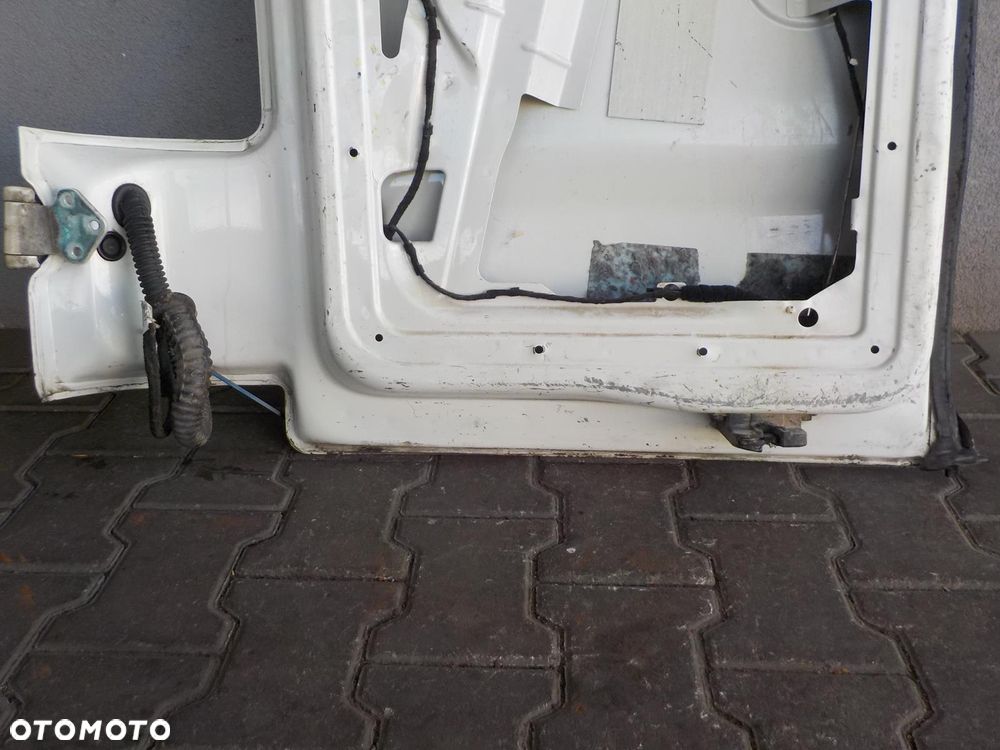 VW T5 T6 DRZWI SKRZYDEŁKOWE TYŁ TYLNE PRAWE SZYBA - 8