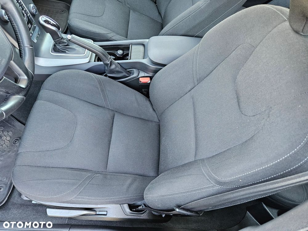 Volvo V40 T4 Kinetic - 15