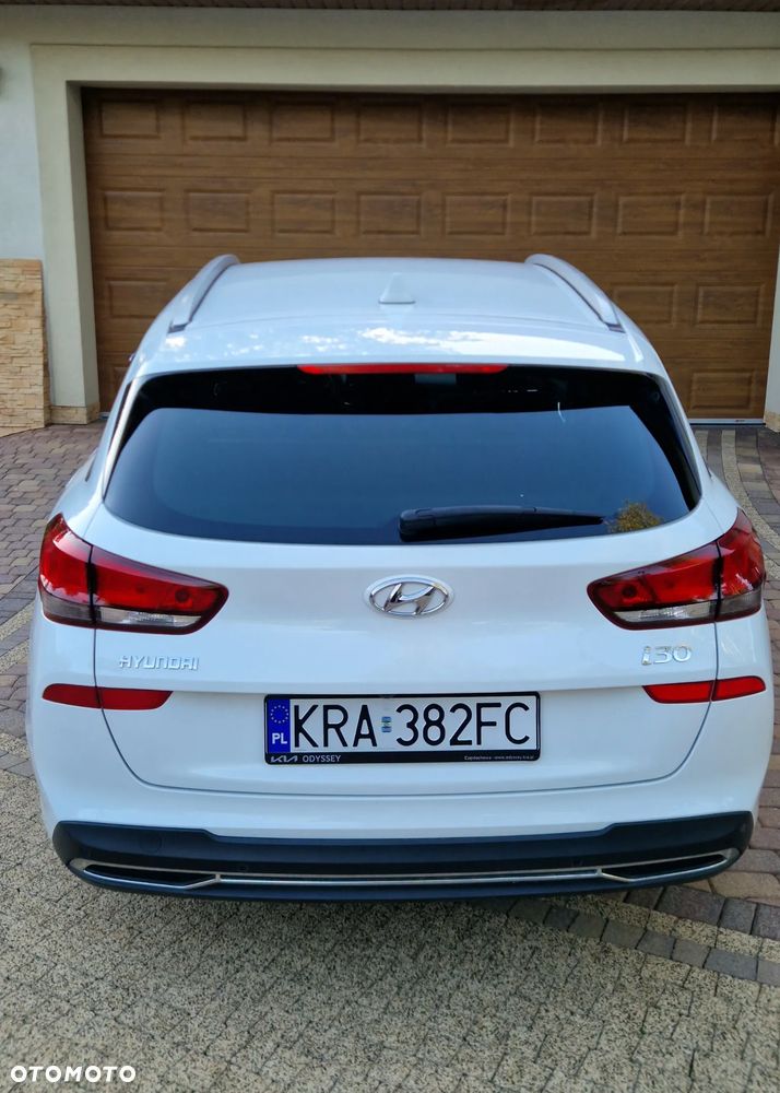 Hyundai i30 1.0 T-GDI Premiere Comfort - 27