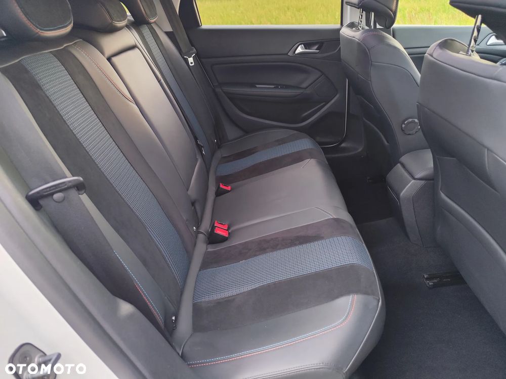 Peugeot 308 PureTech 130 GPF EAT8 Stop & Start Tech Edition - 28