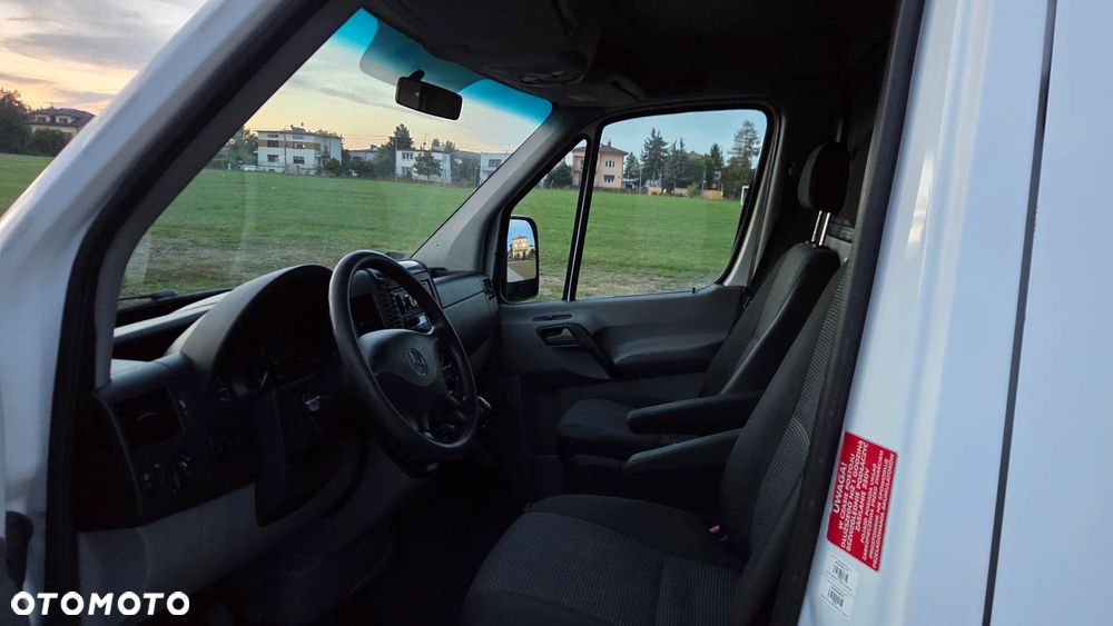 Mercedes-Benz SPRINTER - 29