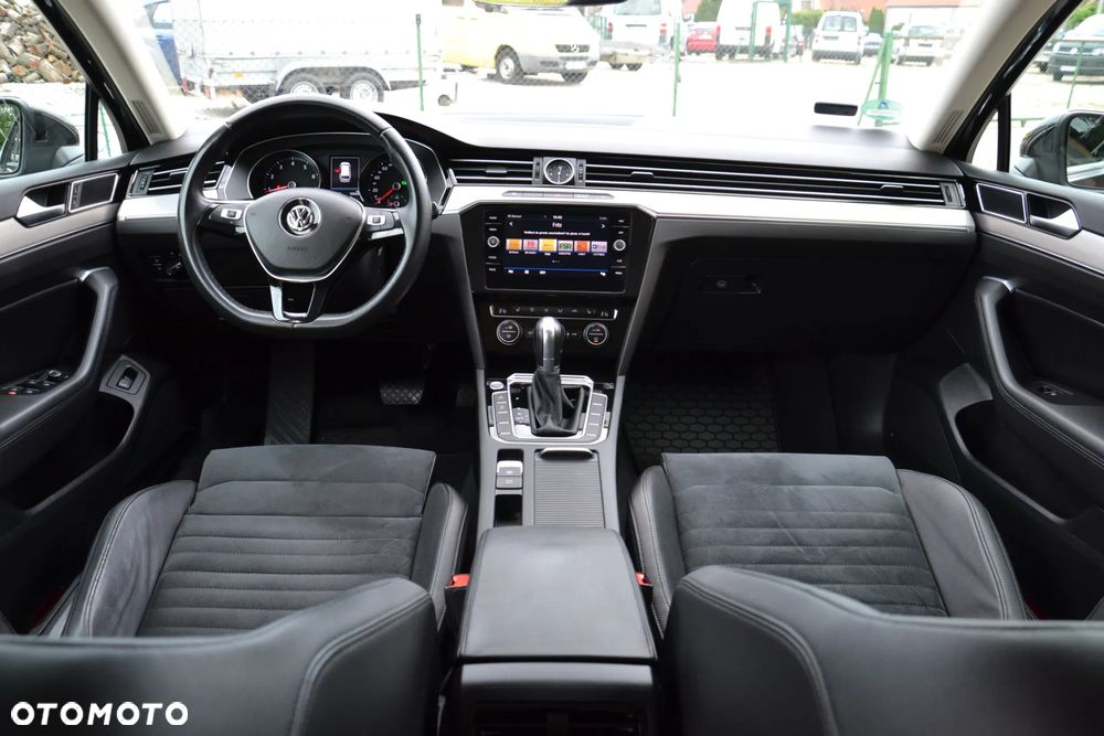 Volkswagen Passat - 19