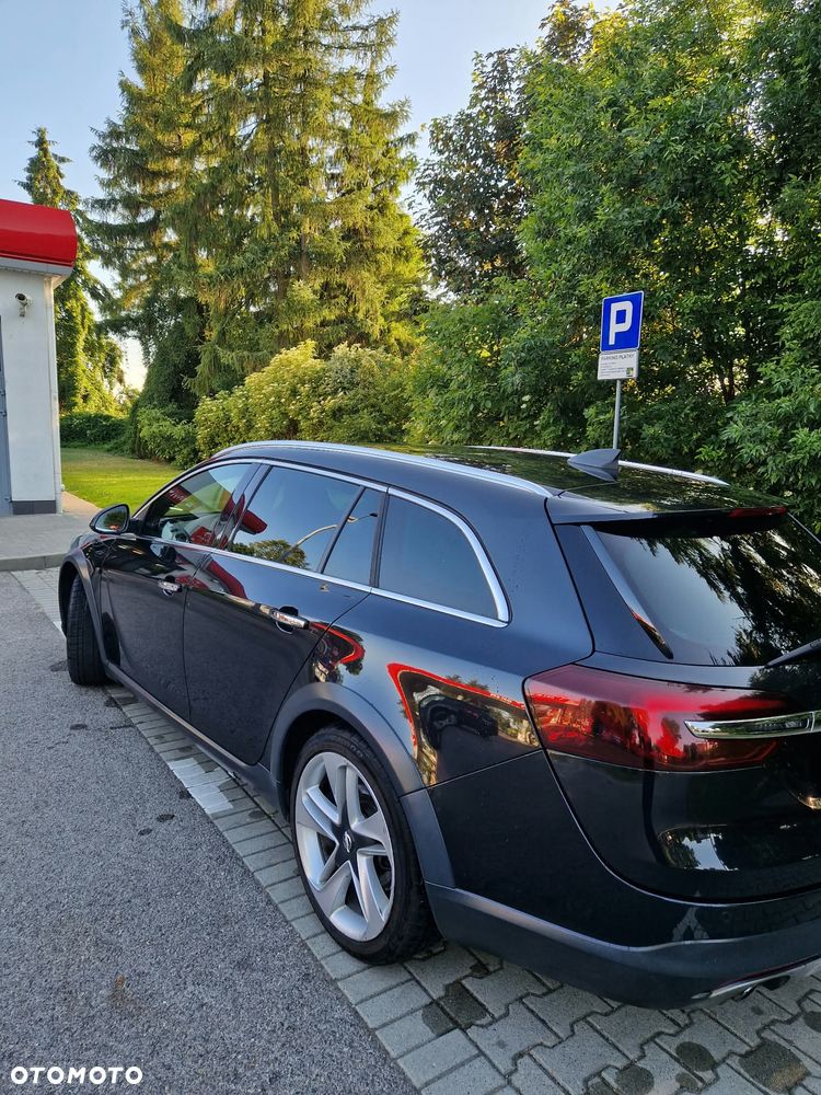 Opel Insignia - 25