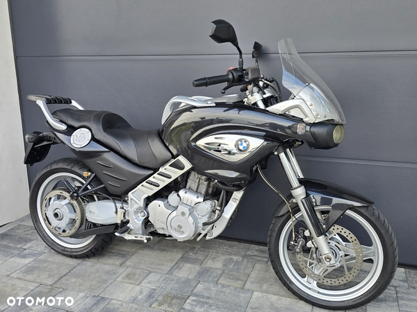 BMW F