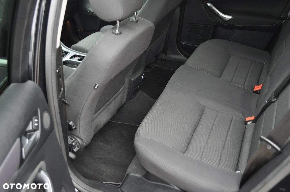 Ford Mondeo 2.0 Viva Titanium - 30