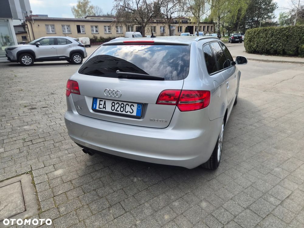 Audi A3 Sportback 2.0 TDI DPF Ambition - 5