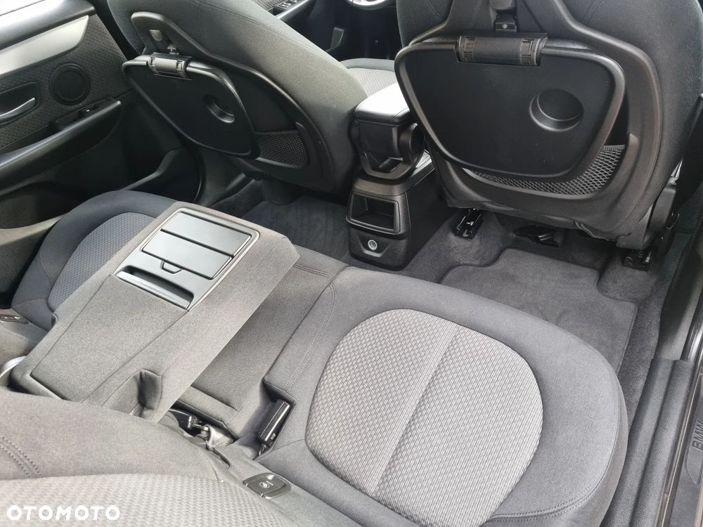 BMW Seria 2 216d Advantage - 31