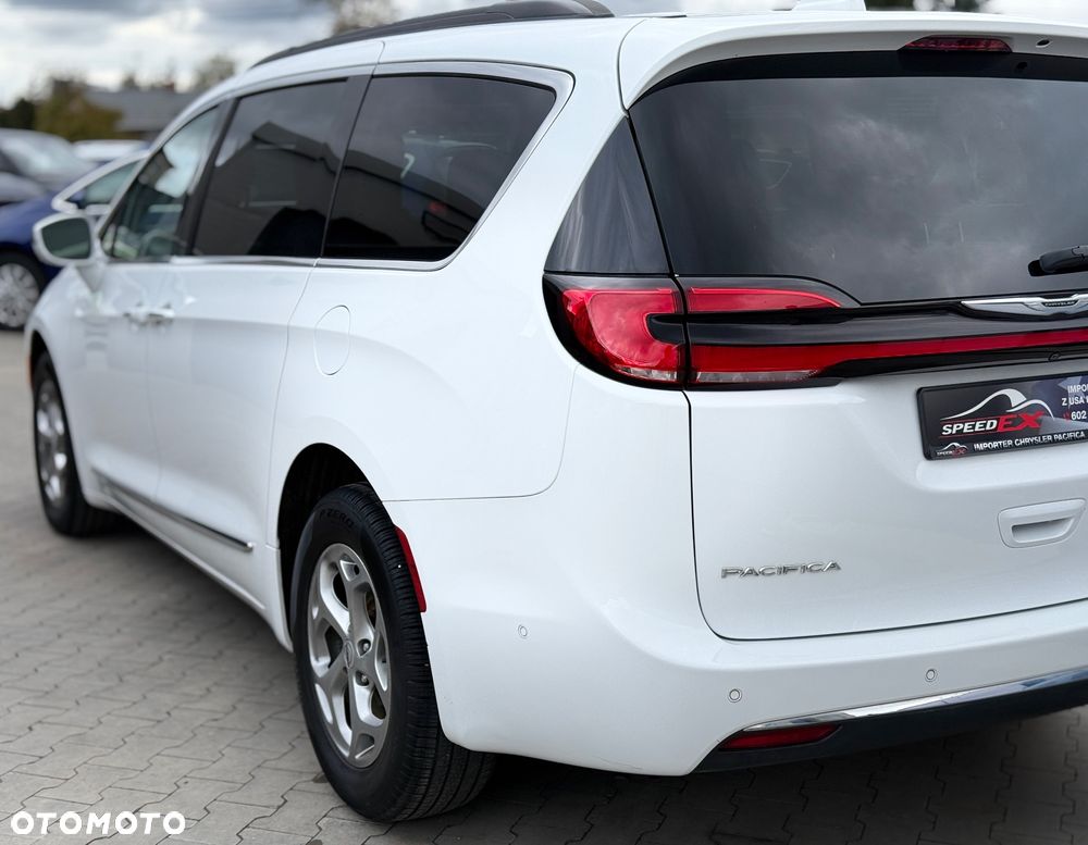 Chrysler Pacifica - 10