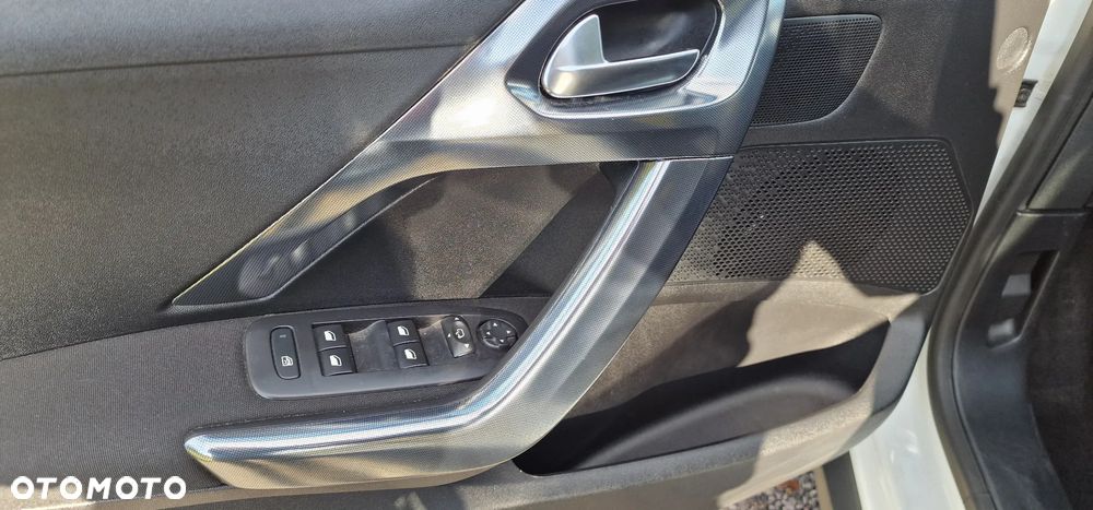 Peugeot 2008 PureTech 110 Stop&Start Allure - 18