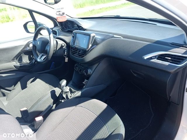 Peugeot 208 PureTech 82 Winter Edition - 6
