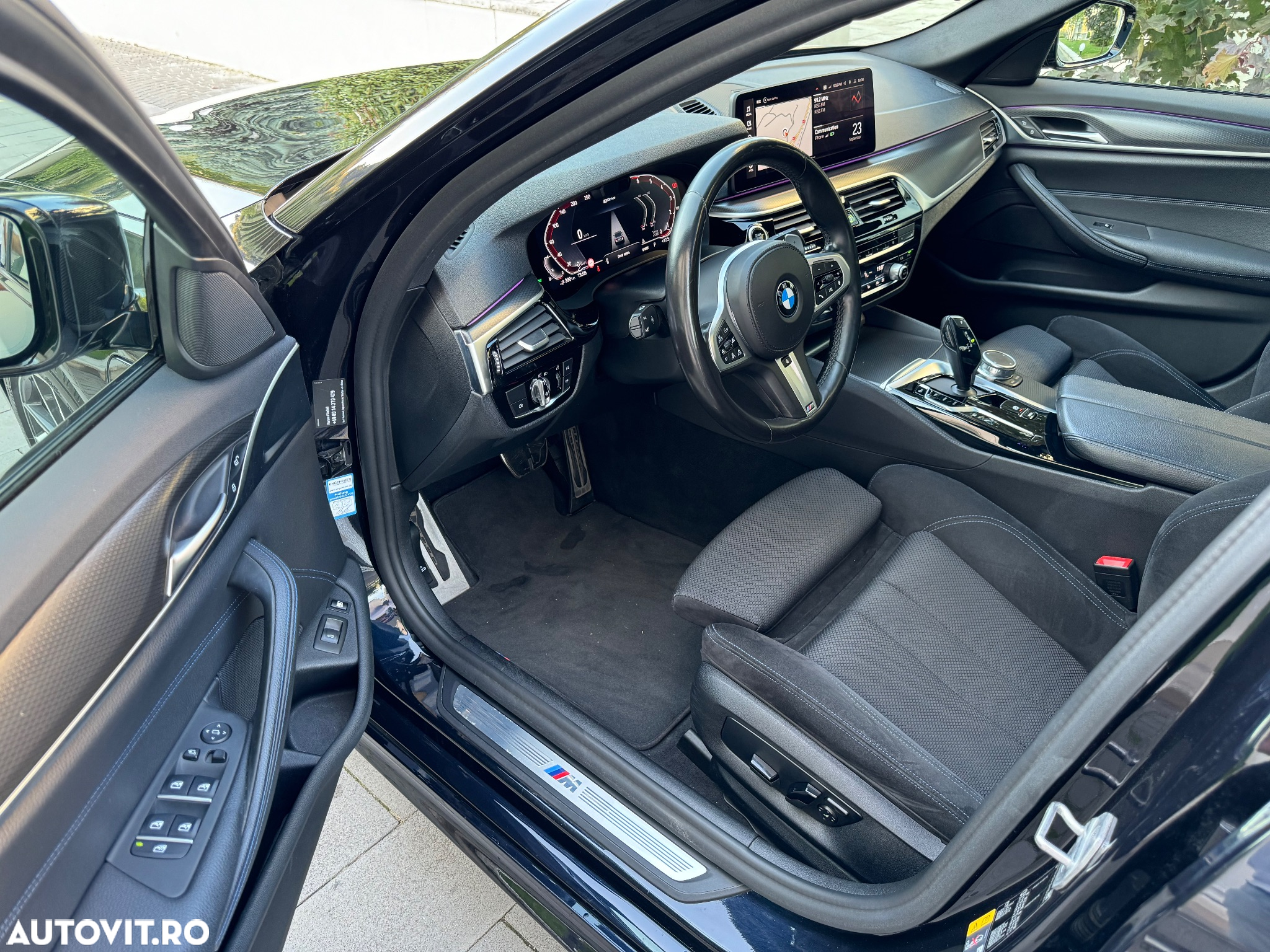 BMW Seria 5 530e Aut. - 16