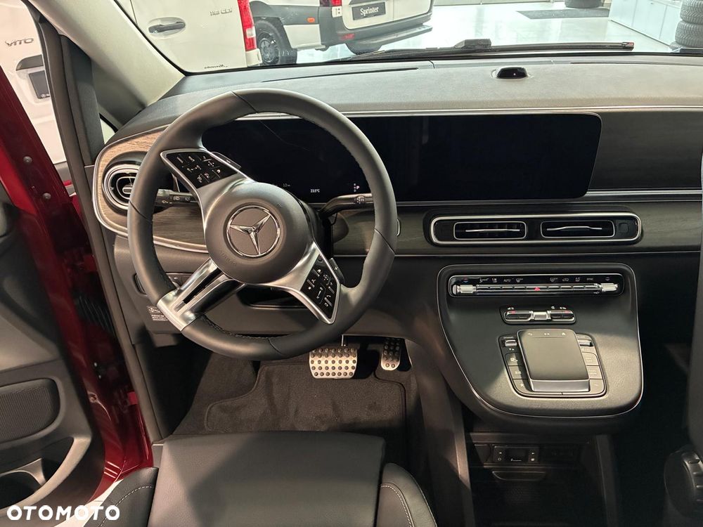 Mercedes-Benz Klasa V - 15