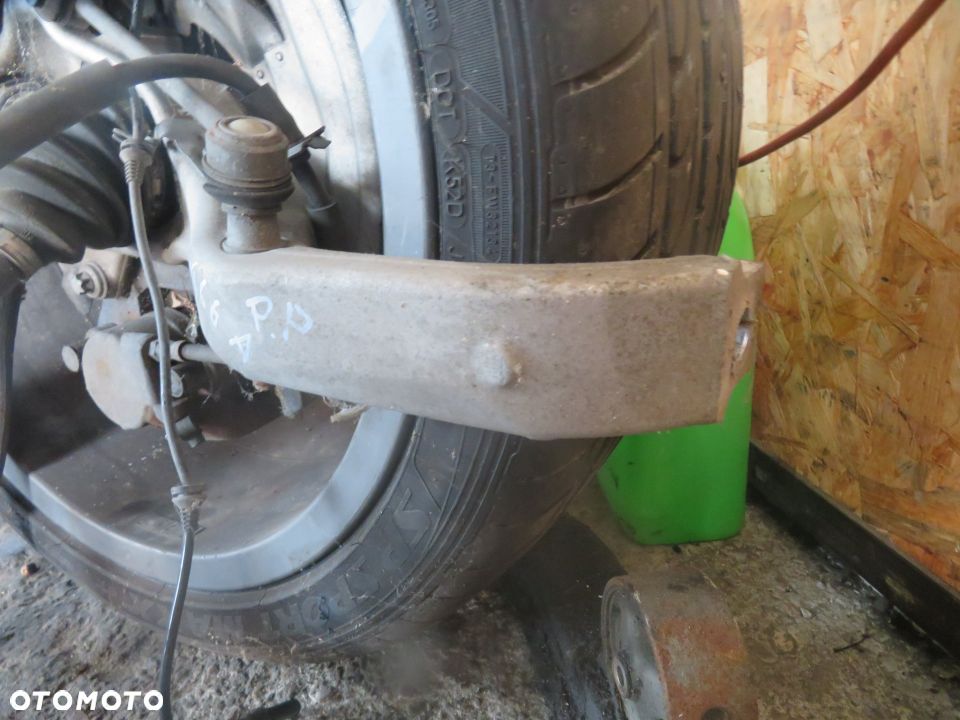 ZWROTNICA PIASTA X6 I E71 4.0 D xDRIVE LEWY PRAWY PRZÓD 31216773783 31216773784 BMW 2007-2011 - 5