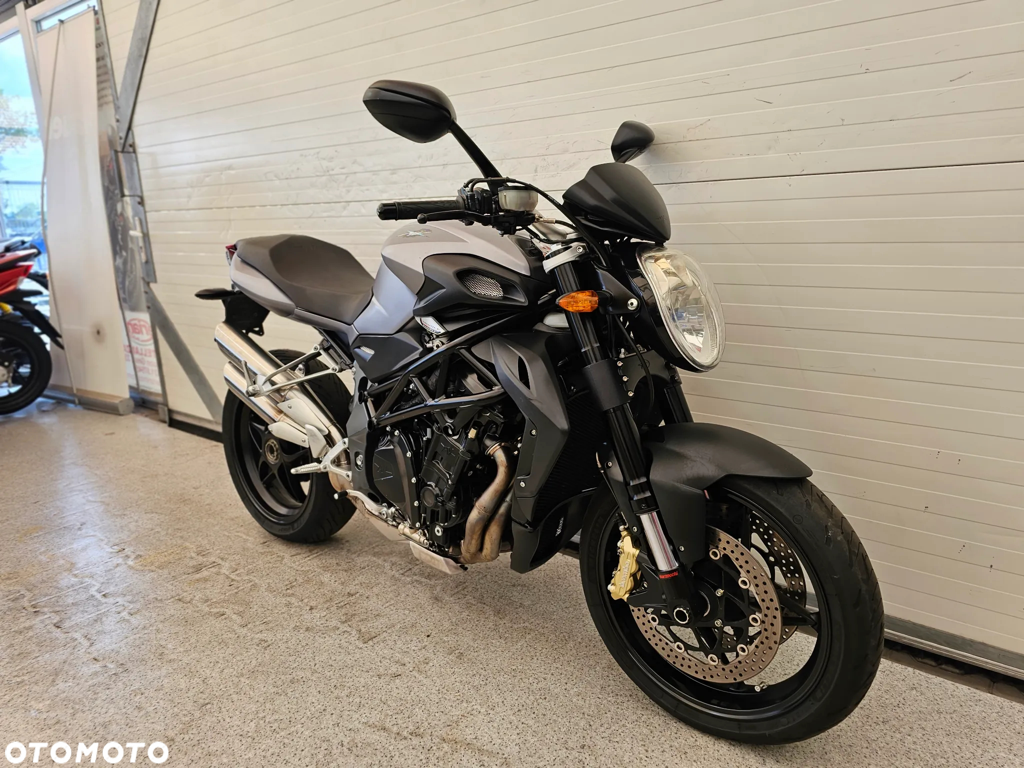 MV AGUSTA Brutale - 20
