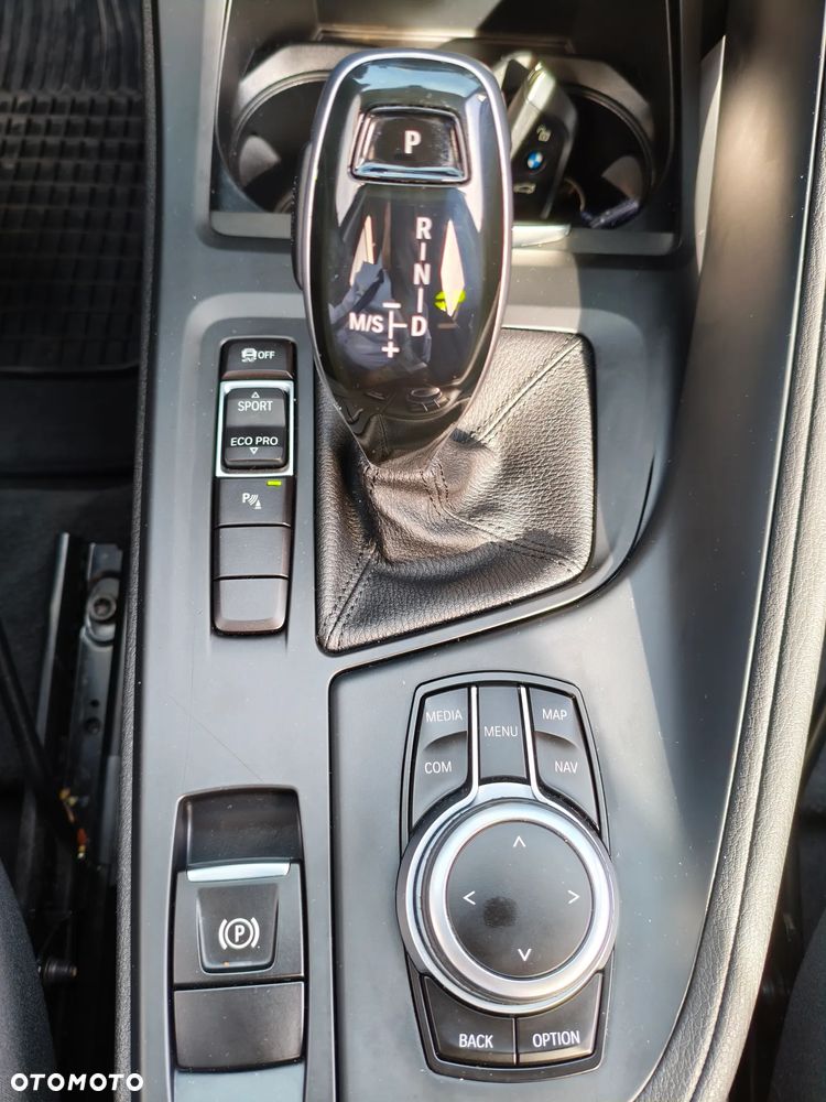 BMW X1 sDrive18d - 18