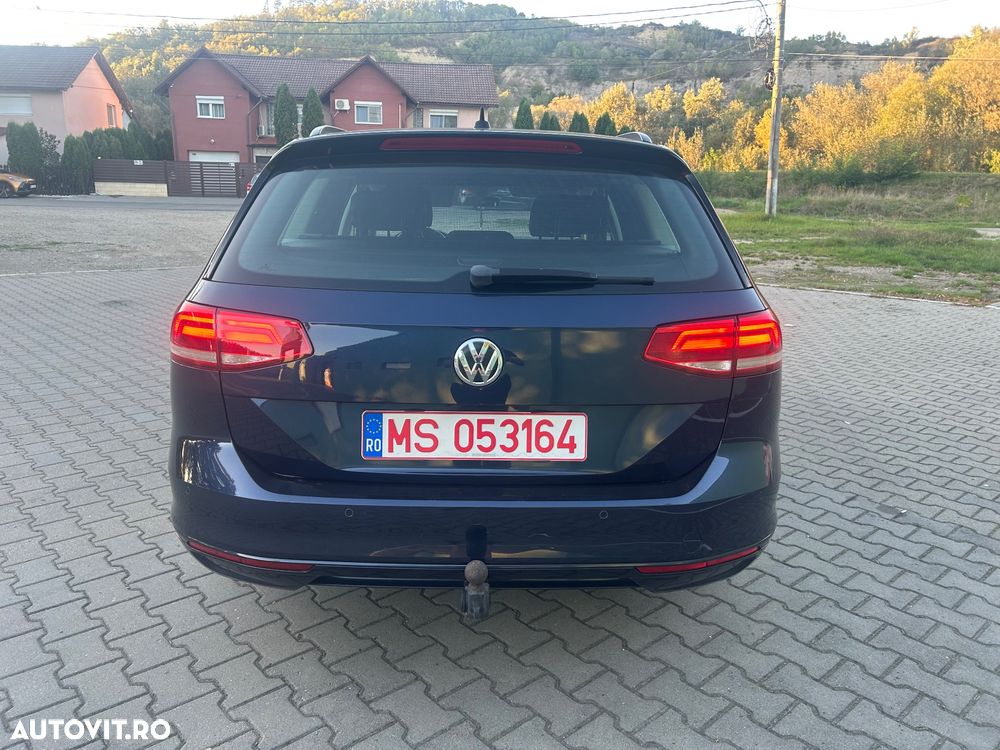 Volkswagen Passat 2.0 TDI DSG Comfortline - 16