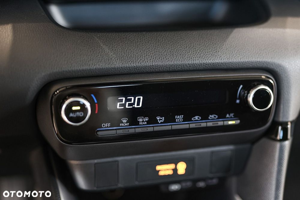Toyota Yaris - 32