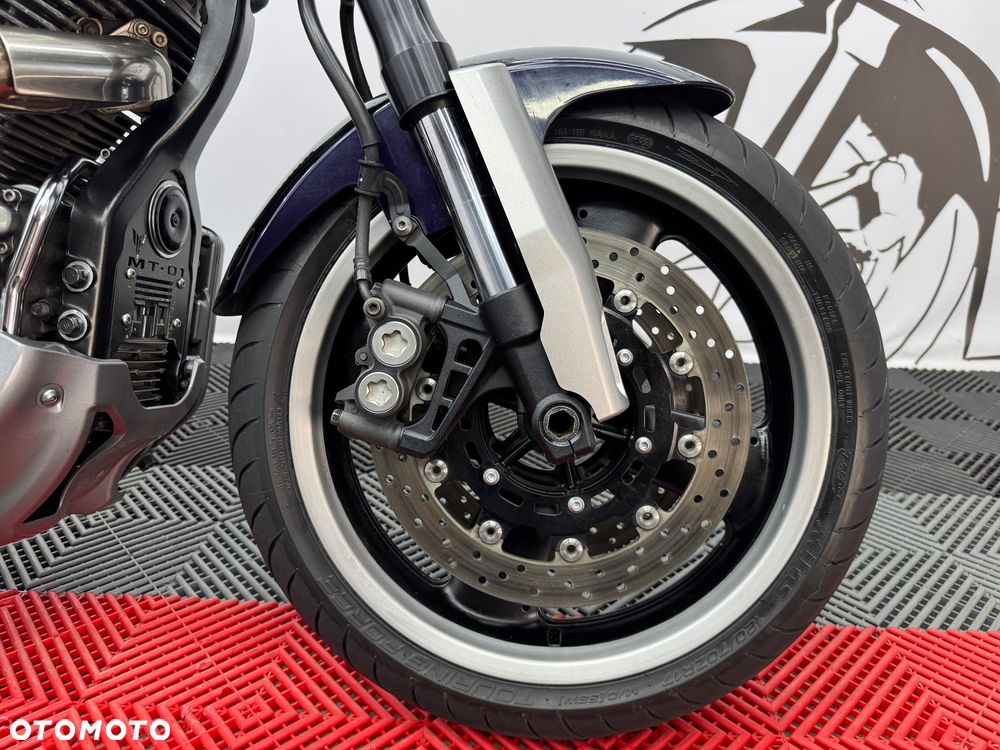 Yamaha MT - 28