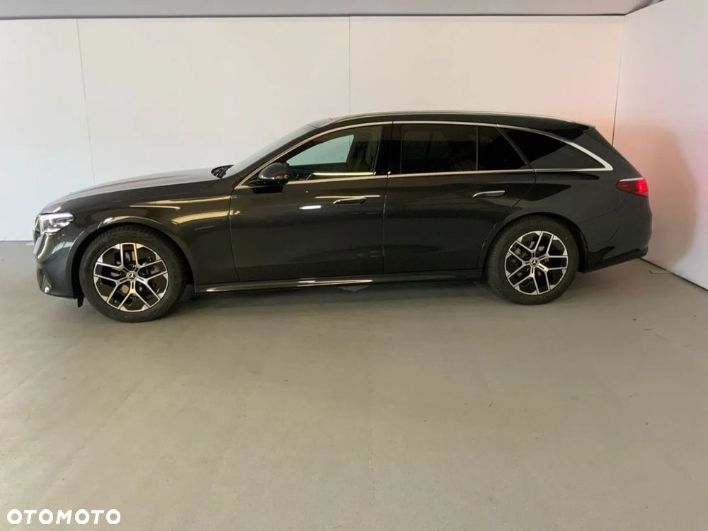 Mercedes-Benz Klasa E 220 d 4Matic 9G-TRONIC - 4