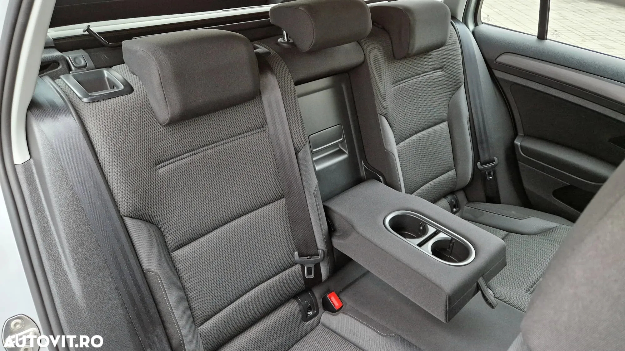 Volkswagen Golf 1.6 TDI DSG Comfortline - 21