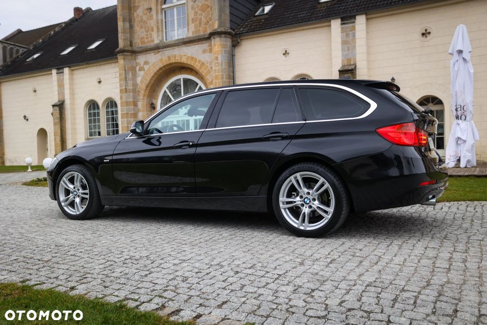 BMW Seria 3 320d xDrive Sport-Aut Luxury Line - 17