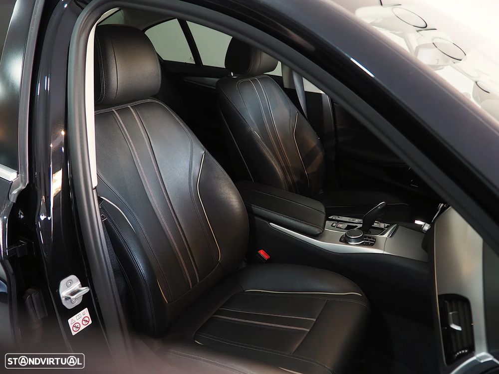 BMW 530 e Line Luxury - 25
