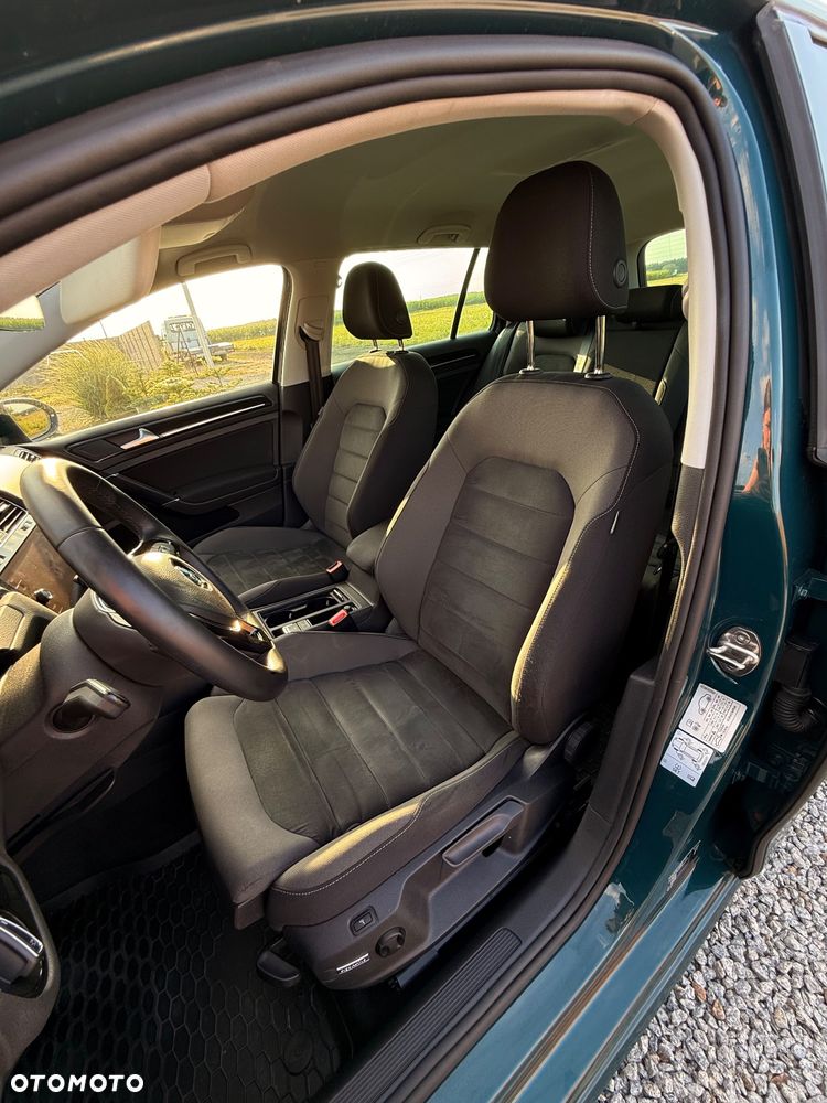 Volkswagen Golf Variant - 24