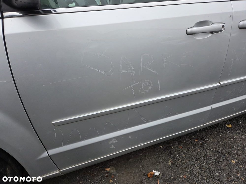 Chrysler Grand Voyager - 5