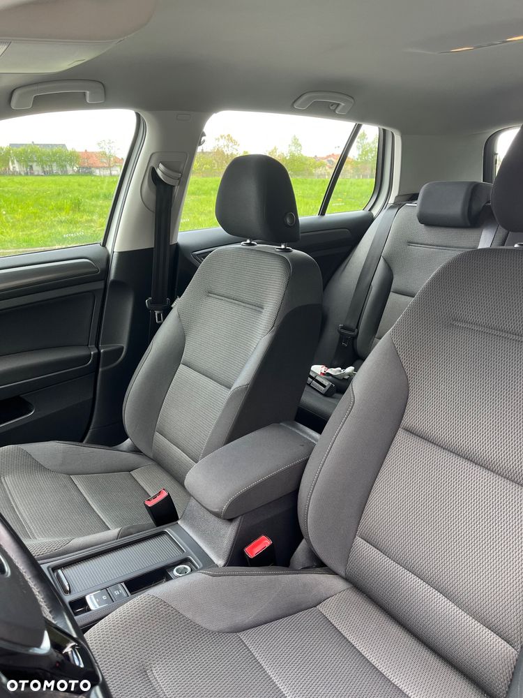 Volkswagen Golf - 15