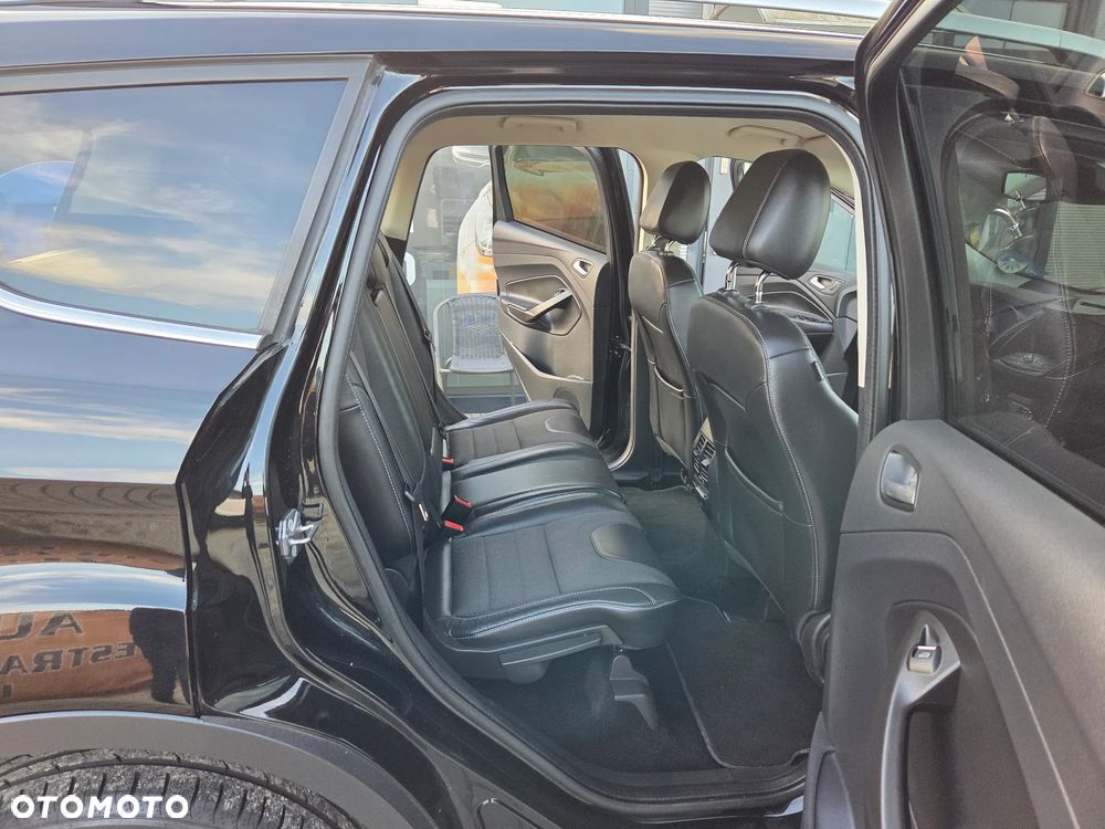 Ford Kuga 2.0 TDCi 2x4 Titanium - 14