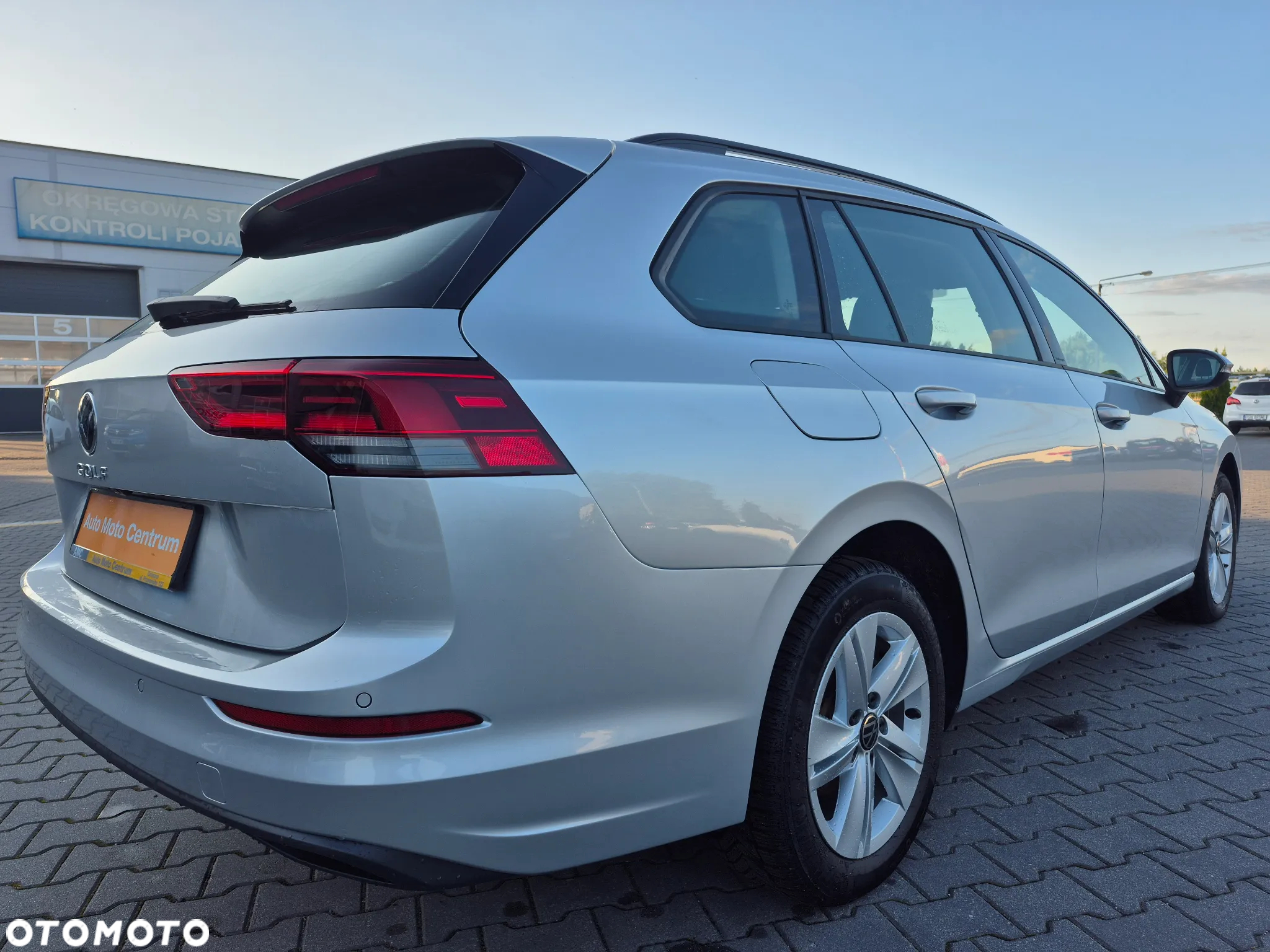 Volkswagen Golf - 4