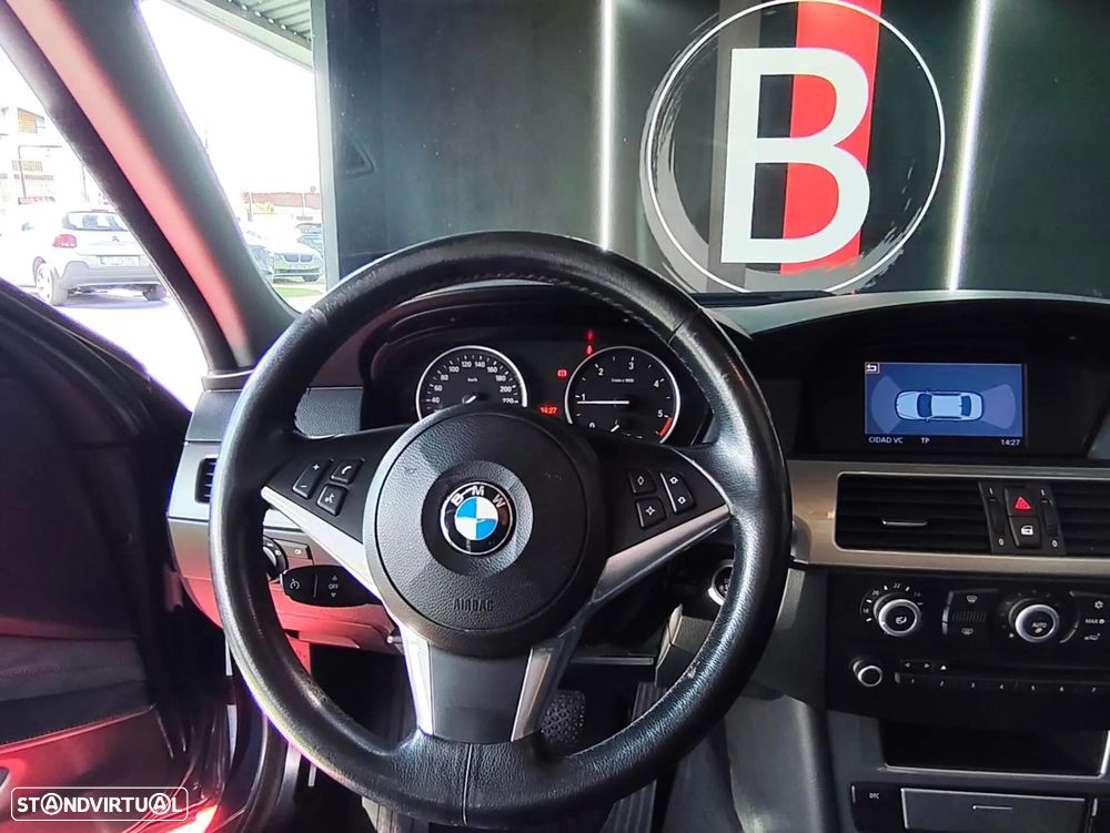 BMW 520 d Executive - 22