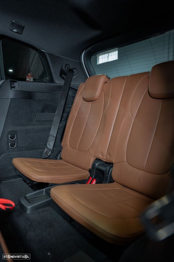 BMW 218 Gran Tourer d 7L Line Sport Auto - 16
