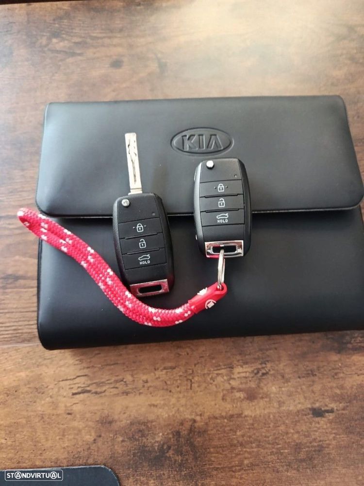 Kia Rio 1.1 CRDi TX ISG - 33