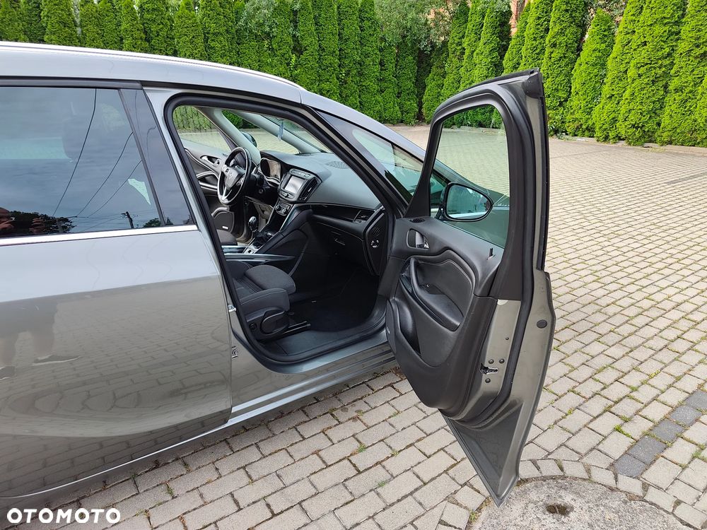 Opel Zafira 2.0 D (CDTI ecoFLEX) Start/Stop Innovation - 25